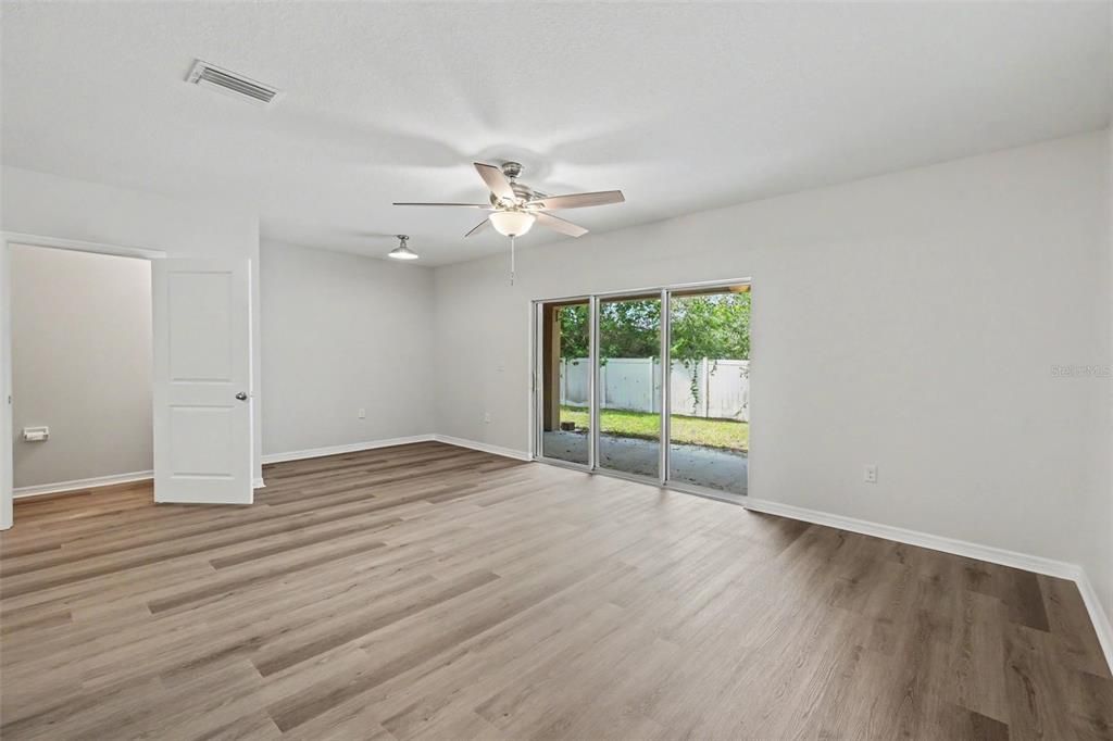For Sale: $240,000 (3 beds, 2 baths, 1478 Square Feet)