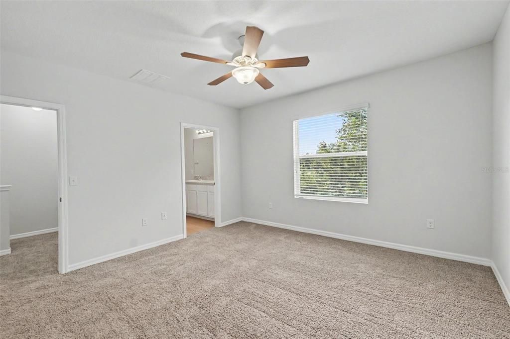 For Sale: $240,000 (3 beds, 2 baths, 1478 Square Feet)