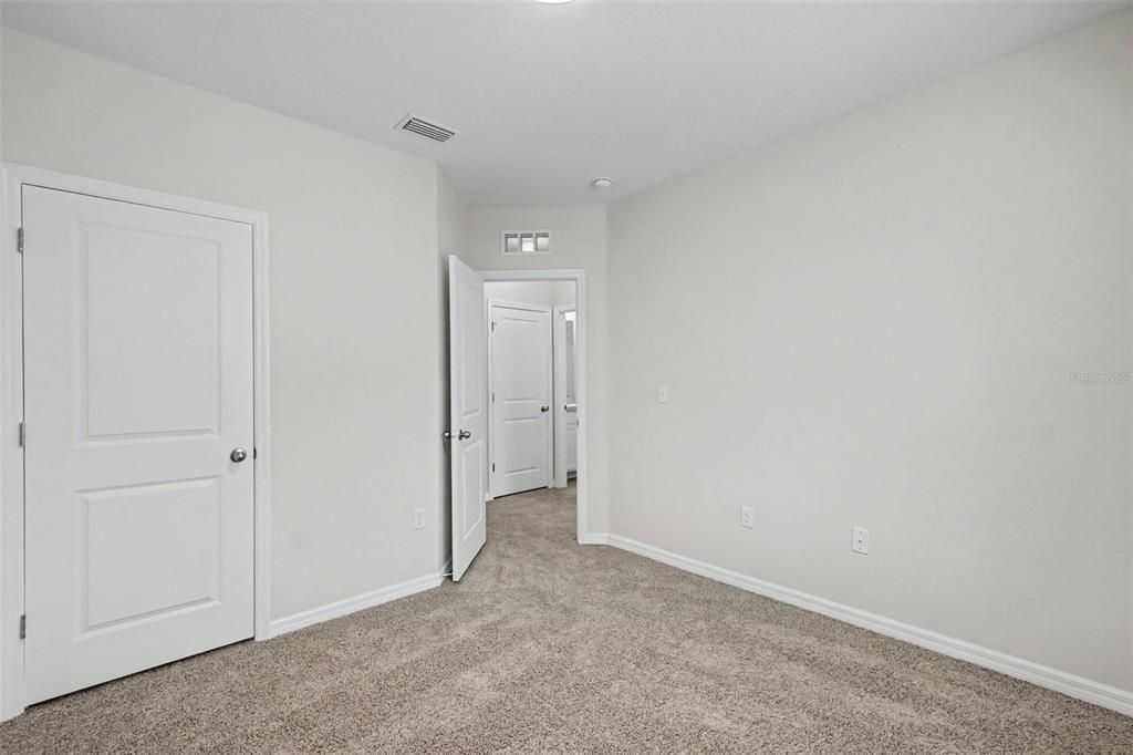 For Sale: $240,000 (3 beds, 2 baths, 1478 Square Feet)