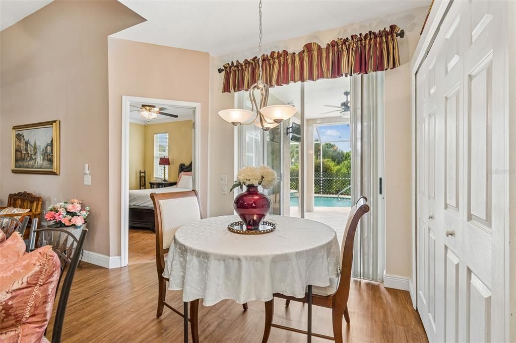 For Sale: $438,000 (4 beds, 3 baths, 2184 Square Feet)