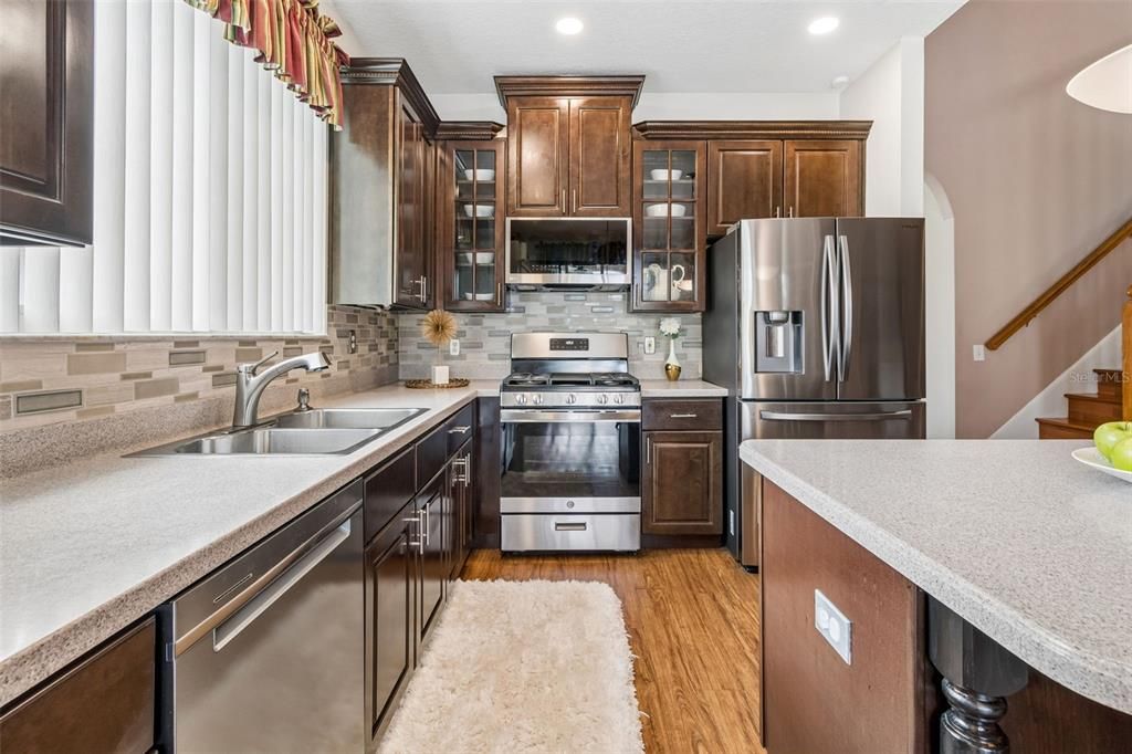 For Sale: $438,000 (4 beds, 3 baths, 2184 Square Feet)