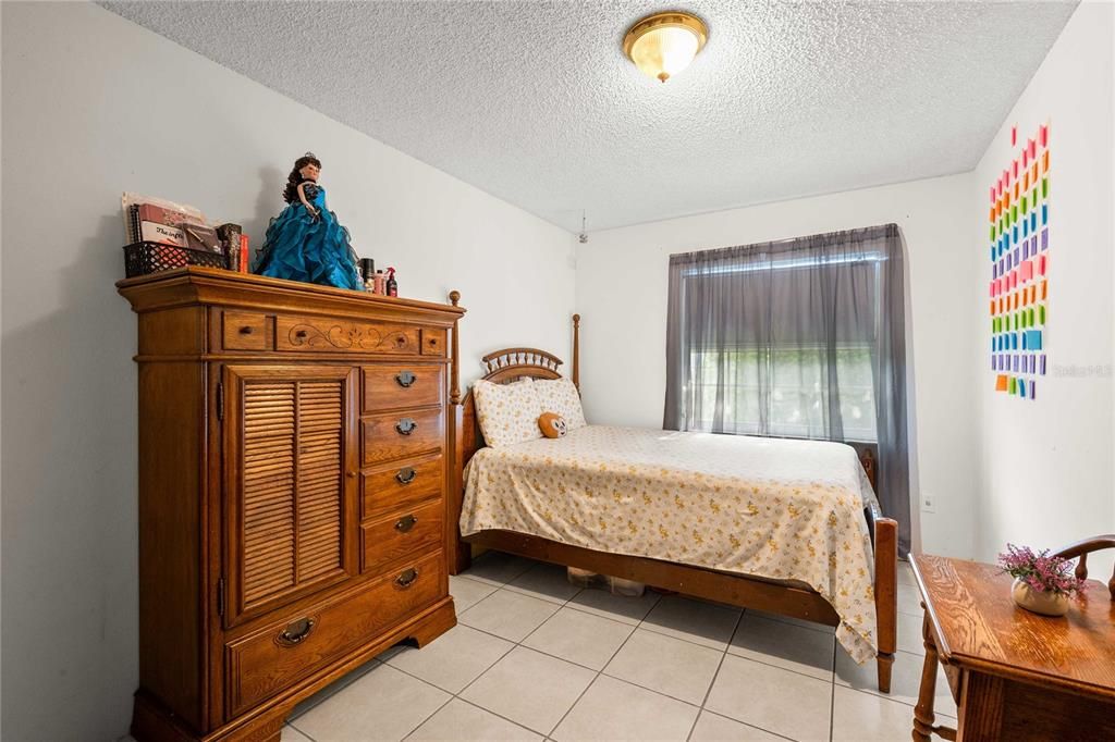 For Sale: $225,000 (3 beds, 1 baths, 1230 Square Feet)
