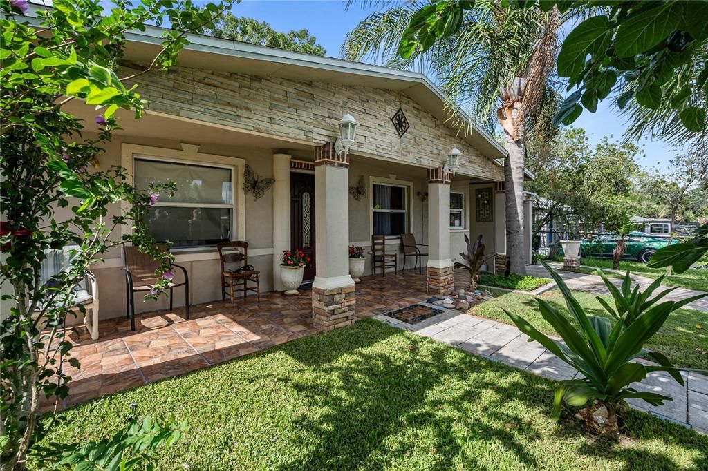 For Sale: $225,000 (3 beds, 1 baths, 1230 Square Feet)