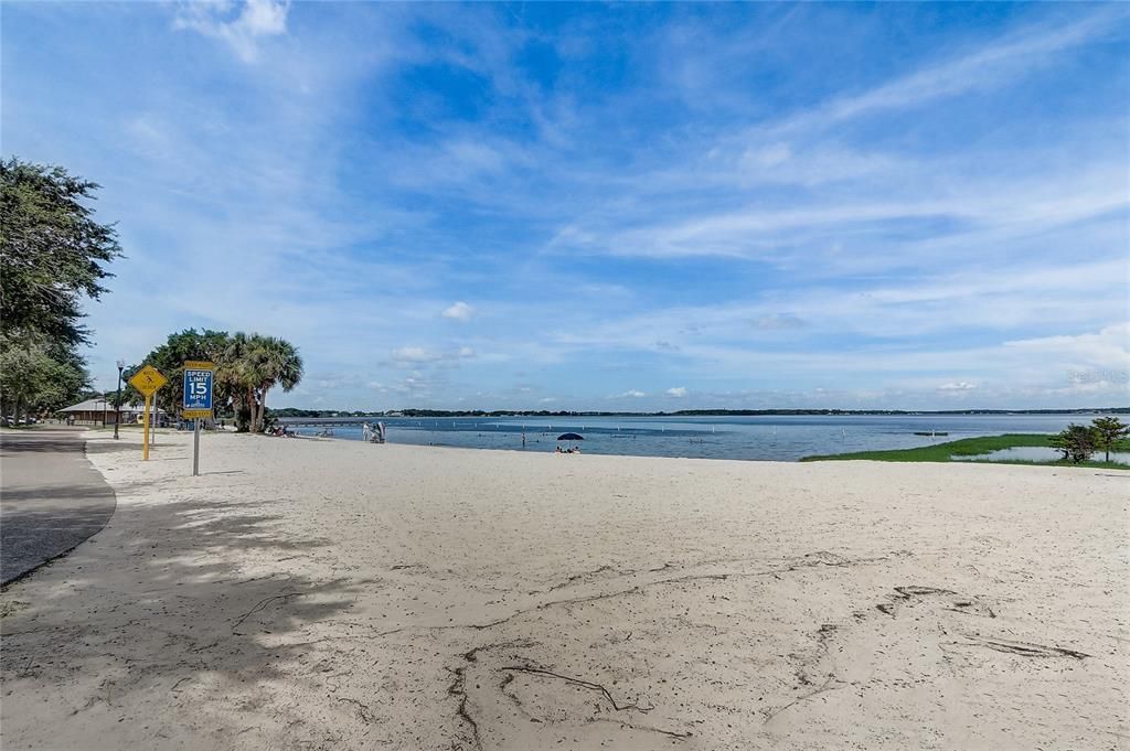 For Sale: $339,000 (2 beds, 2 baths, 1178 Square Feet)