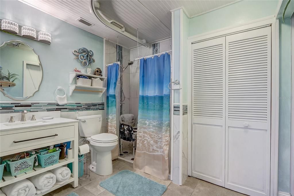 For Sale: $339,000 (2 beds, 2 baths, 1178 Square Feet)
