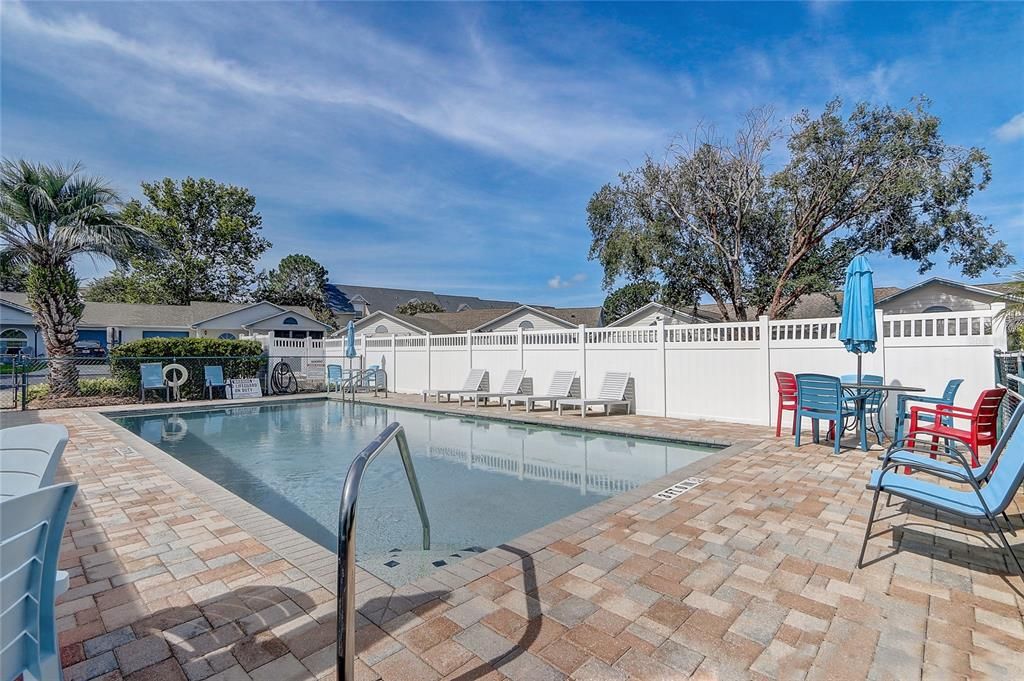 For Sale: $339,000 (2 beds, 2 baths, 1178 Square Feet)