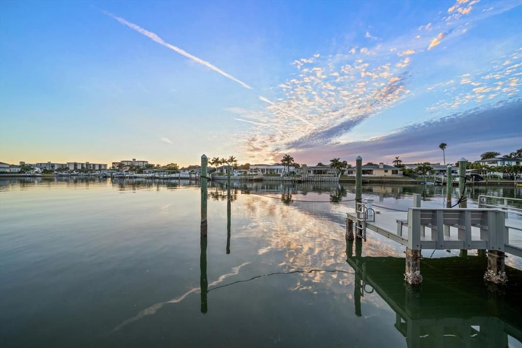 For Sale: $1,300,000 (5 beds, 4 baths, 4013 Square Feet)