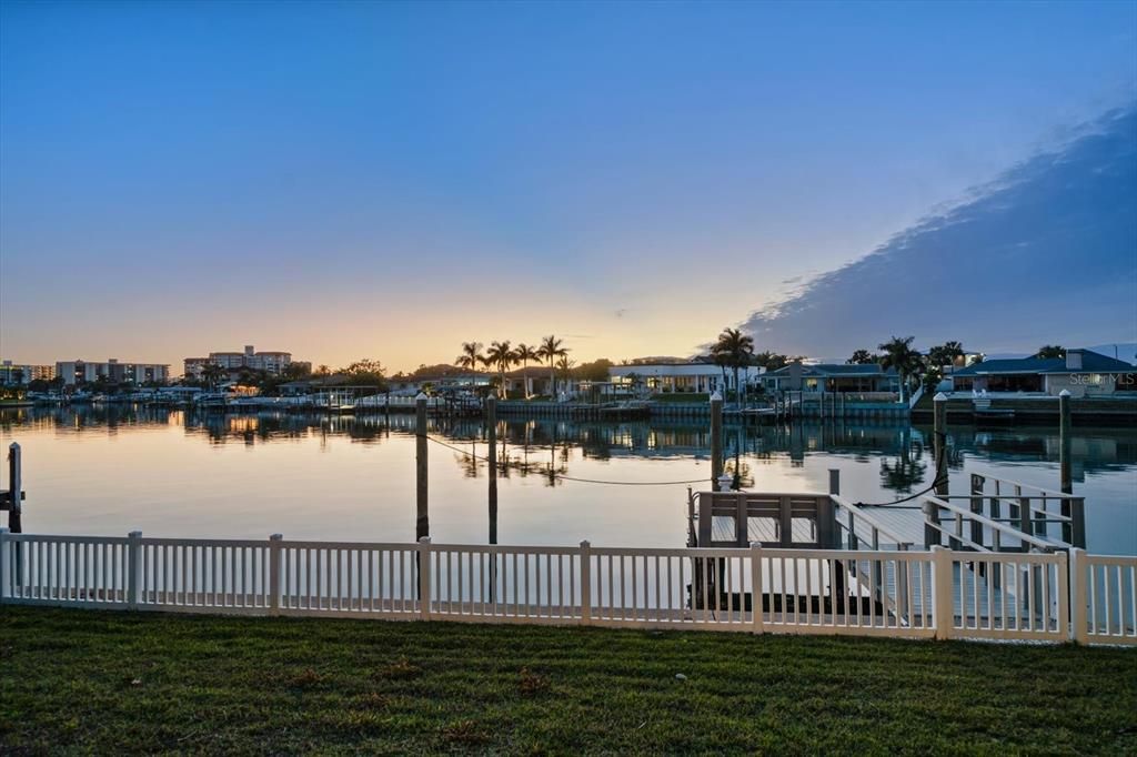 For Sale: $1,300,000 (5 beds, 4 baths, 4013 Square Feet)