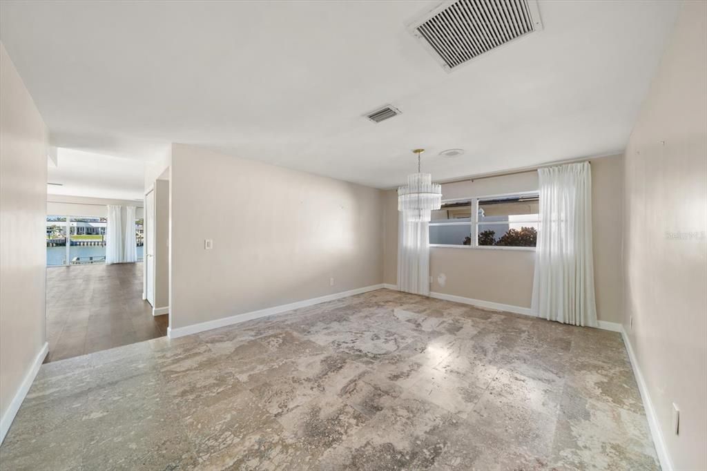 For Sale: $1,300,000 (5 beds, 4 baths, 4013 Square Feet)