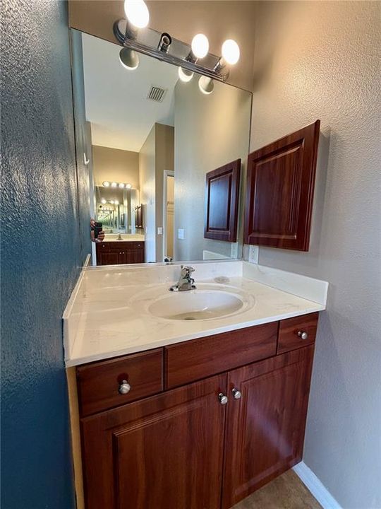 For Rent: $2,300 (3 beds, 2 baths, 1815 Square Feet)