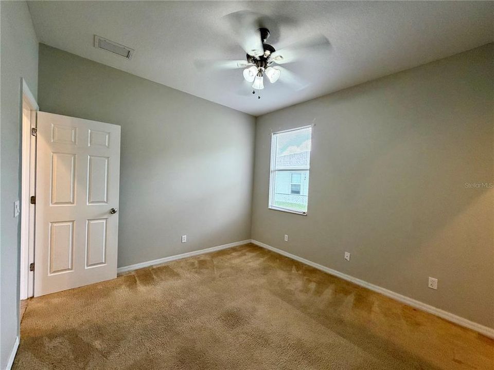 For Rent: $2,300 (3 beds, 2 baths, 1815 Square Feet)