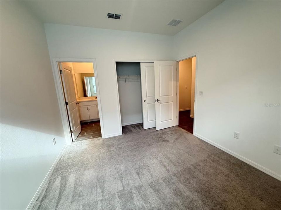 For Rent: $2,250 (4 beds, 3 baths, 2000 Square Feet)