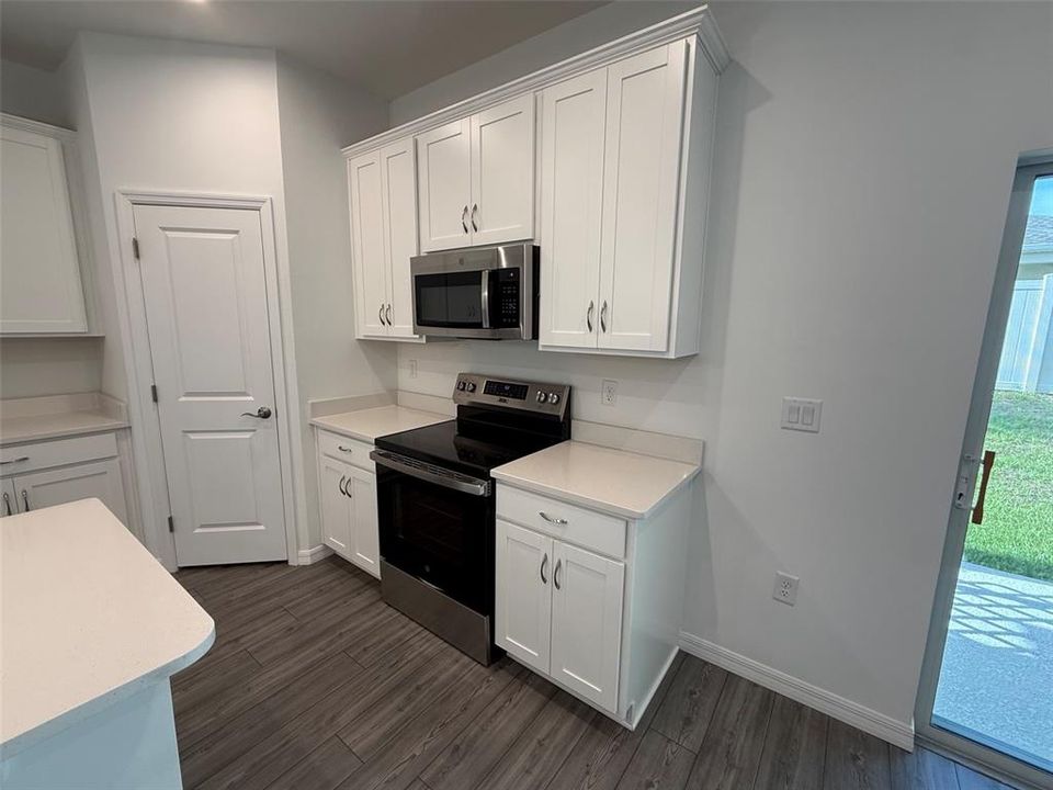 For Rent: $2,250 (4 beds, 3 baths, 2000 Square Feet)