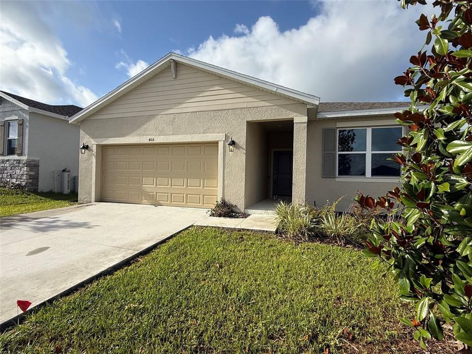 For Rent: $2,250 (4 beds, 3 baths, 2000 Square Feet)