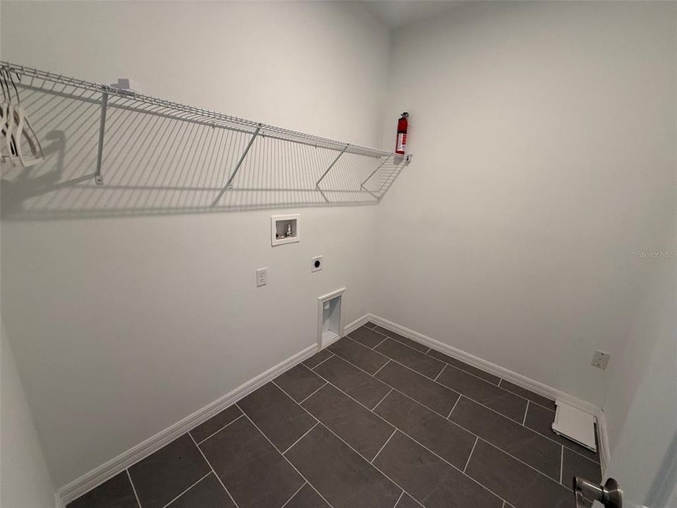 For Rent: $2,250 (4 beds, 3 baths, 2000 Square Feet)
