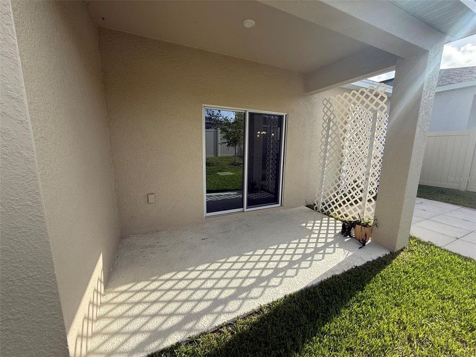For Rent: $2,250 (4 beds, 3 baths, 2000 Square Feet)