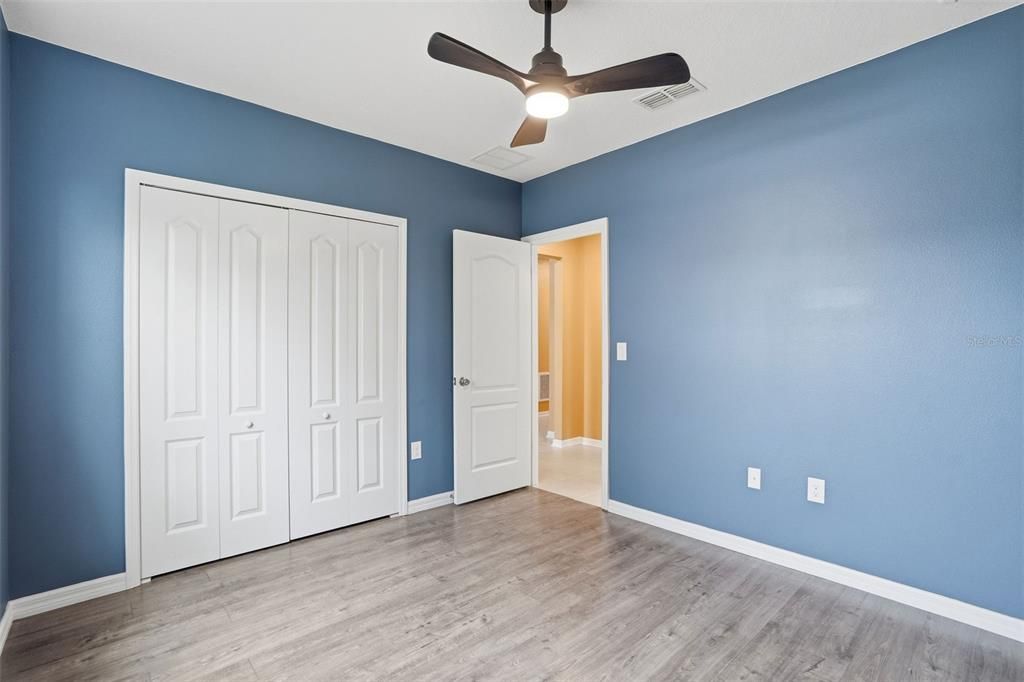 На продажу: $325,000 (3 спален, 2 ванн, 1445 Квадратных фут)