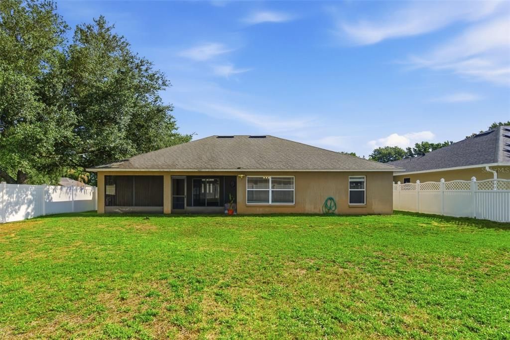 For Rent: $2,600 (3 beds, 2 baths, 1719 Square Feet)