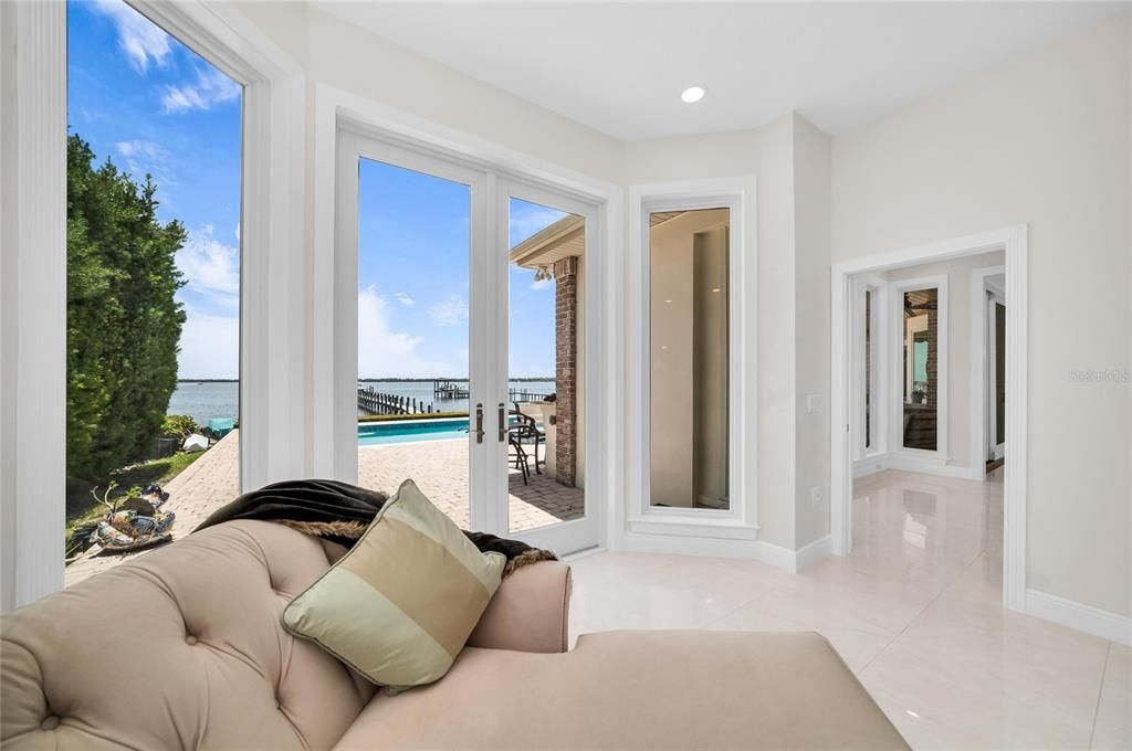 En Venta: $5,495,000 (4 camas, 5 baños, 6431 Pies cuadrados)