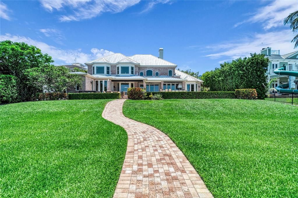 En Venta: $5,495,000 (4 camas, 5 baños, 6431 Pies cuadrados)