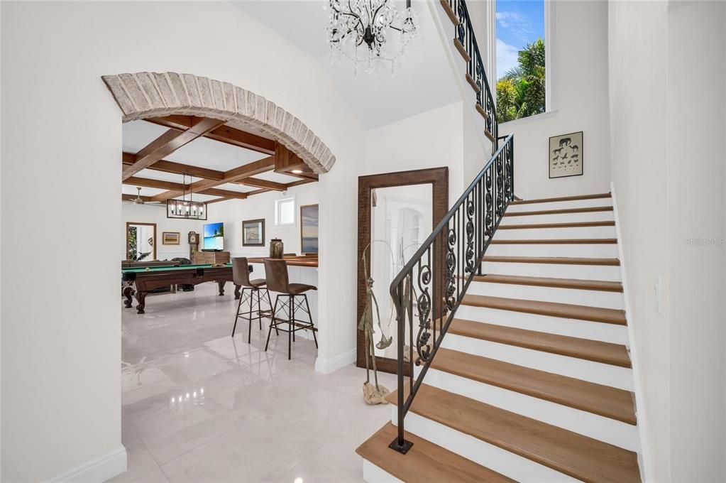 En Venta: $5,495,000 (4 camas, 5 baños, 6431 Pies cuadrados)
