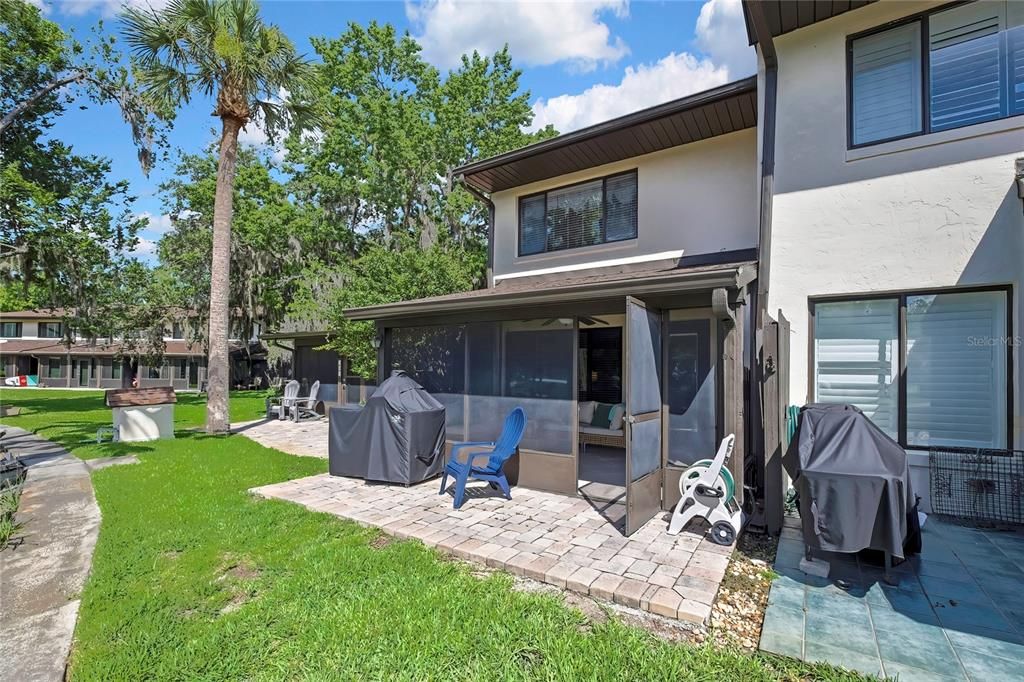 For Sale: $349,900 (2 beds, 2 baths, 1248 Square Feet)