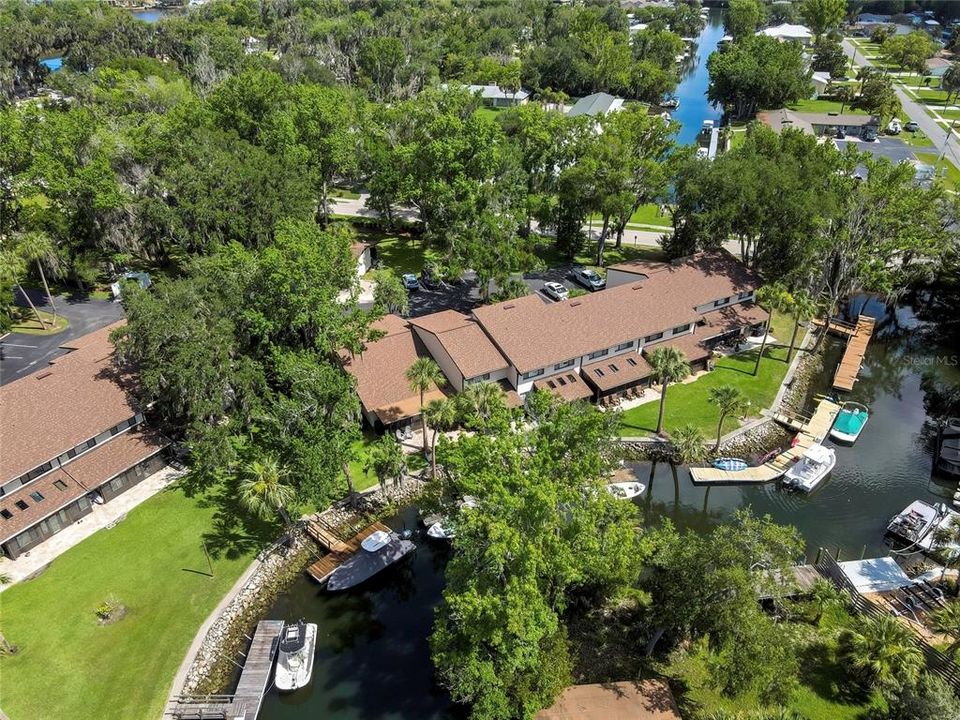 For Sale: $349,900 (2 beds, 2 baths, 1248 Square Feet)