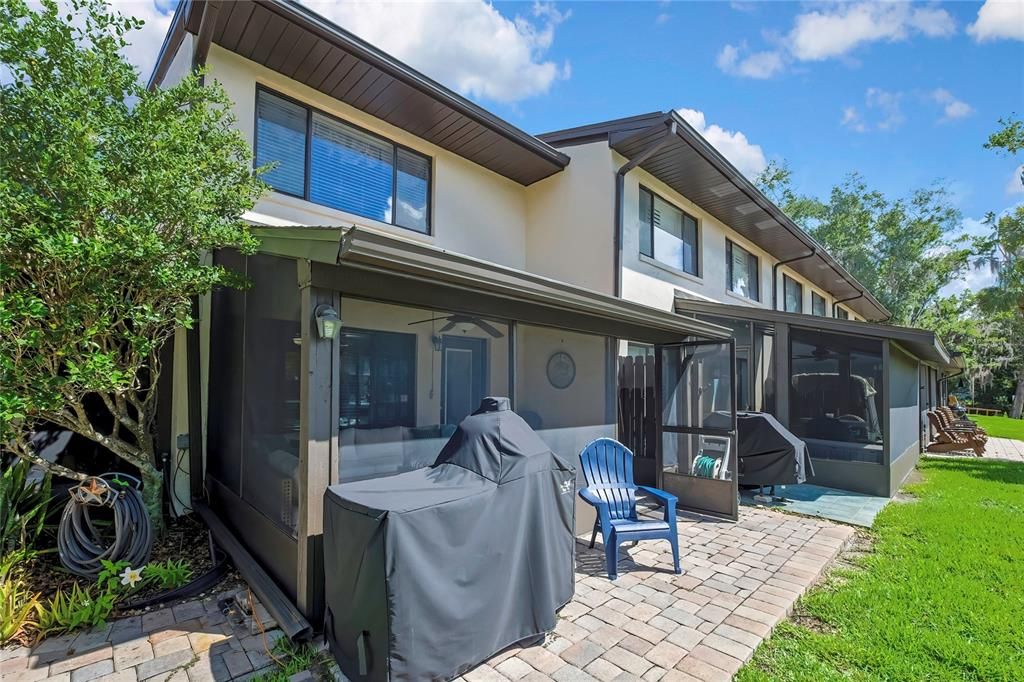 For Sale: $349,900 (2 beds, 2 baths, 1248 Square Feet)