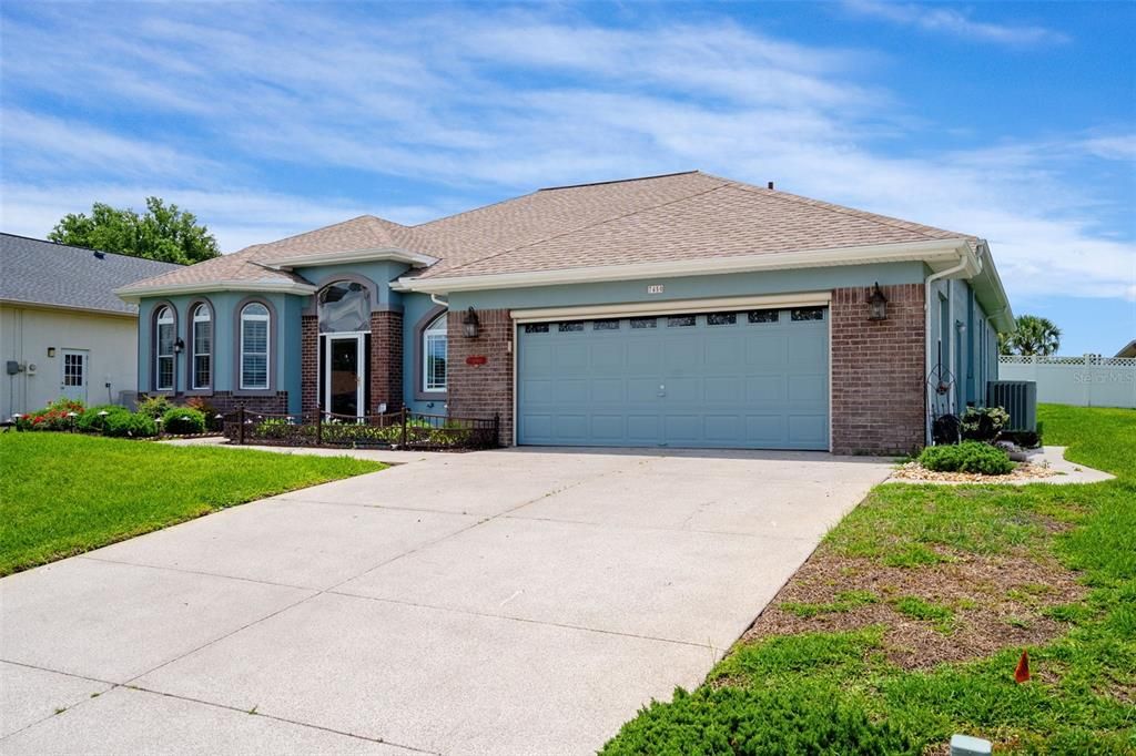 For Sale: $399,900 (3 beds, 2 baths, 2335 Square Feet)