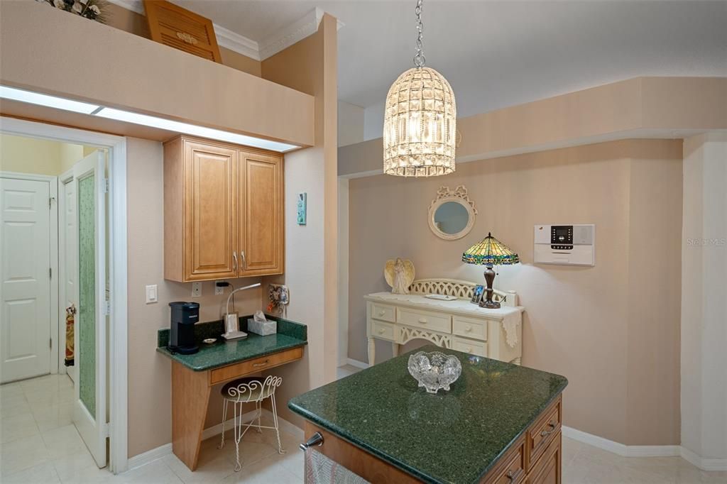 For Sale: $399,900 (3 beds, 2 baths, 2335 Square Feet)