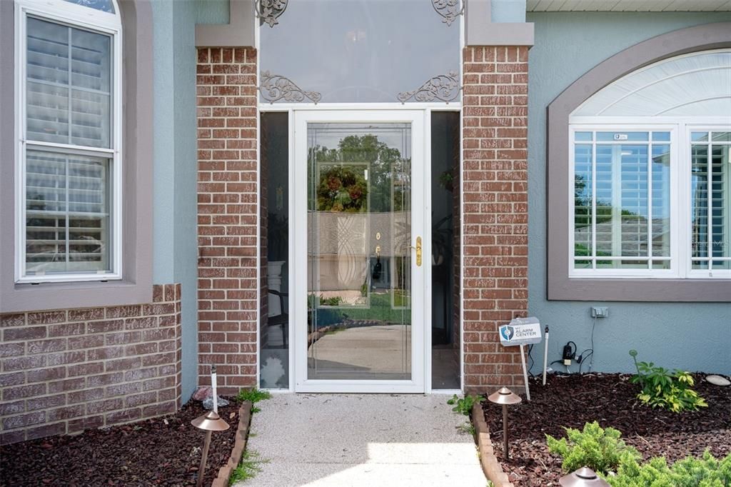 For Sale: $399,900 (3 beds, 2 baths, 2335 Square Feet)
