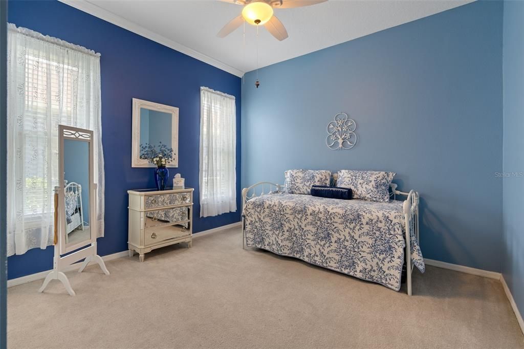 For Sale: $399,900 (3 beds, 2 baths, 2335 Square Feet)