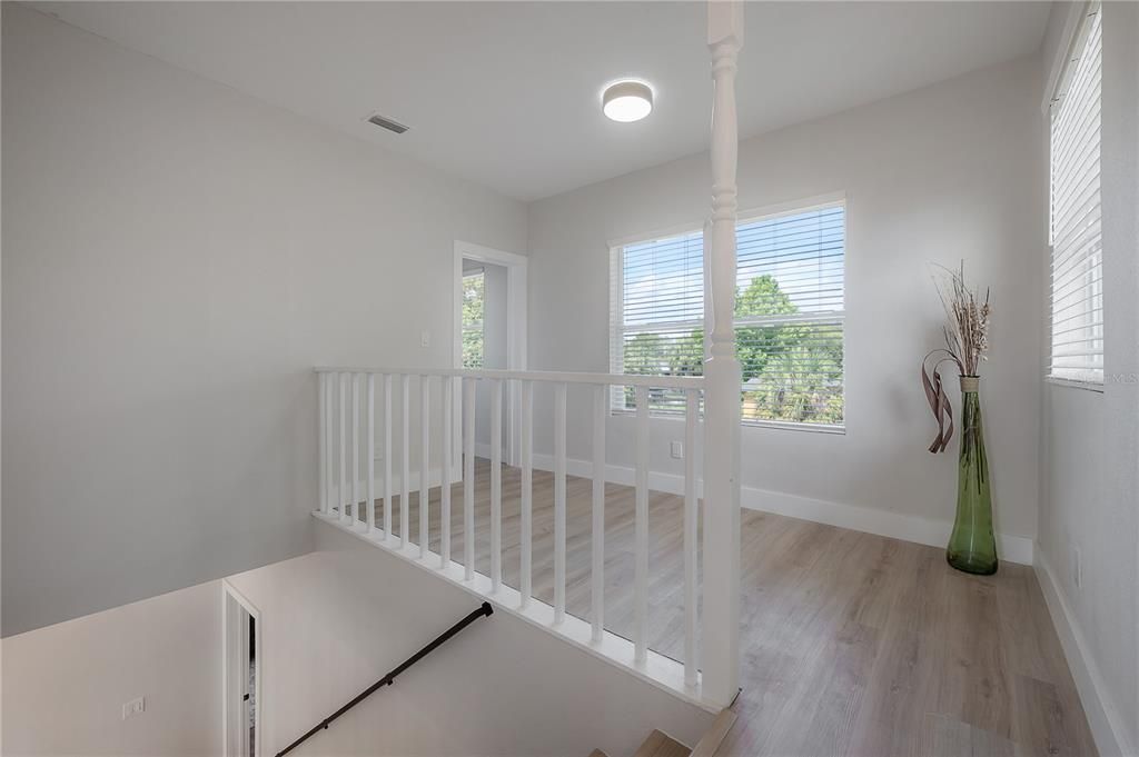 For Sale: $575,000 (3 beds, 3 baths, 2078 Square Feet)