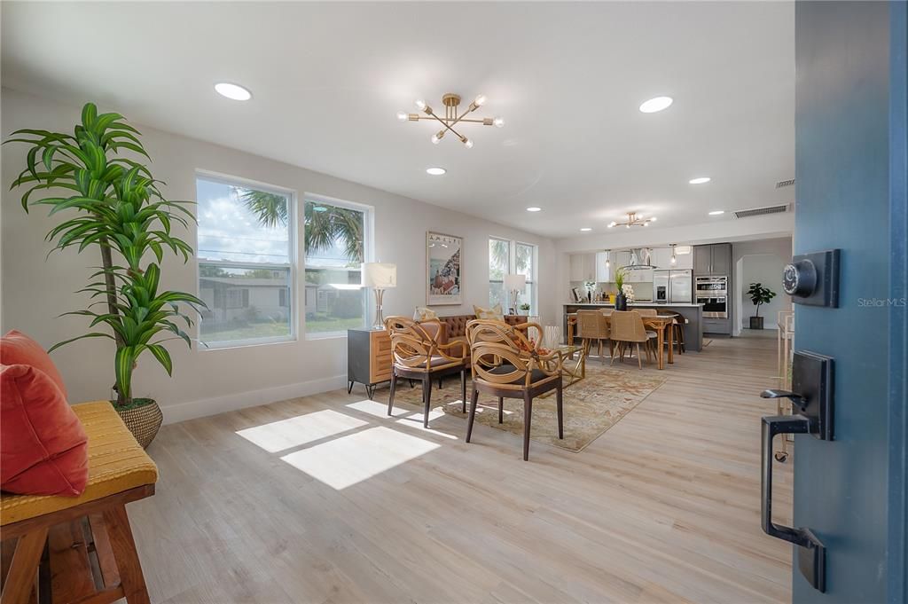 For Sale: $575,000 (3 beds, 3 baths, 2078 Square Feet)