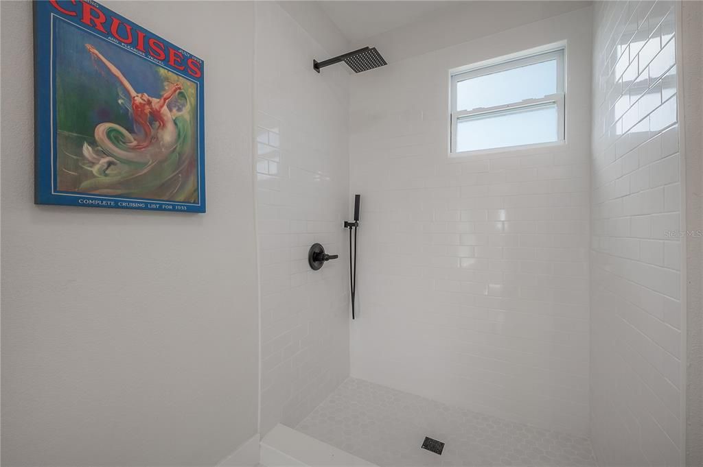 For Sale: $575,000 (3 beds, 3 baths, 2078 Square Feet)