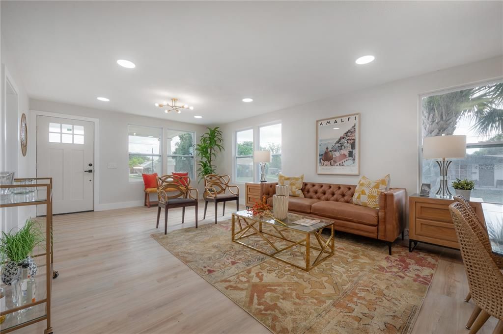 For Sale: $575,000 (3 beds, 3 baths, 2078 Square Feet)