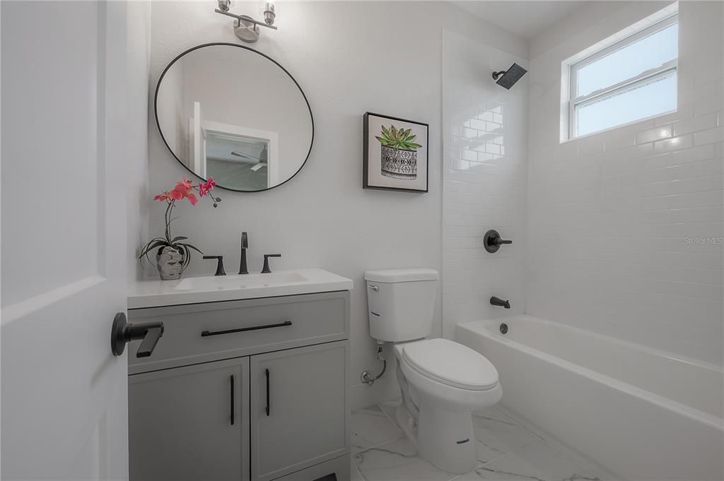 For Sale: $575,000 (3 beds, 3 baths, 2078 Square Feet)