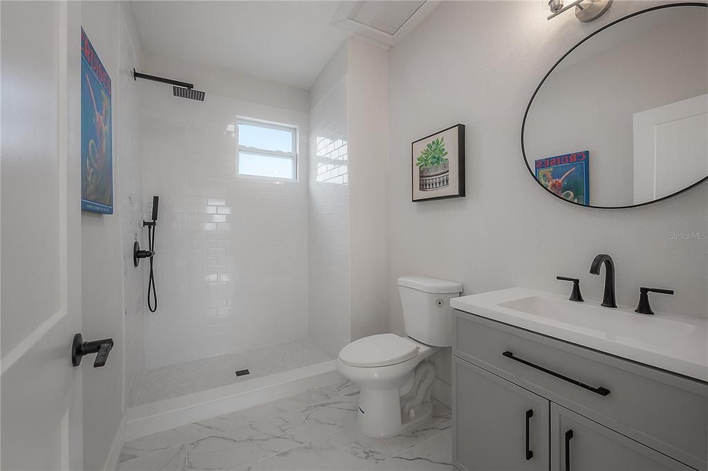For Sale: $575,000 (3 beds, 3 baths, 2078 Square Feet)