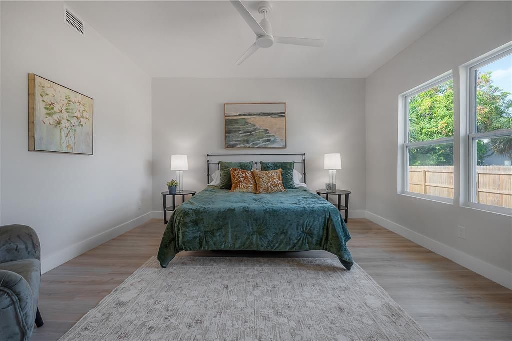 For Sale: $575,000 (3 beds, 3 baths, 2078 Square Feet)