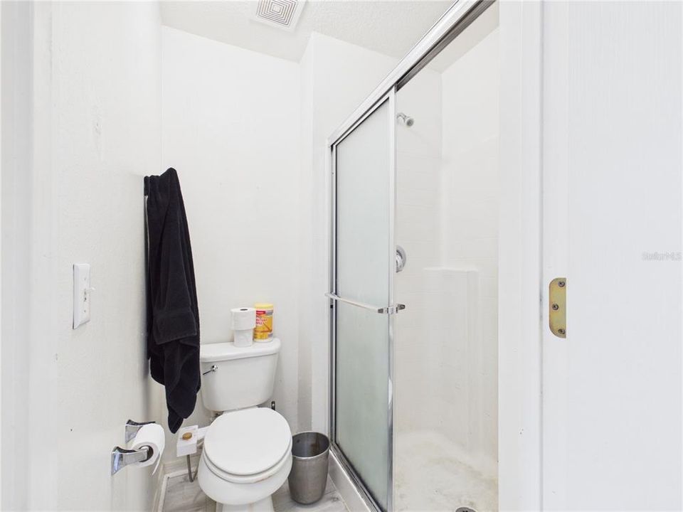 En Venta: $425,000 (4 camas, 2 baños, 2822 Pies cuadrados)