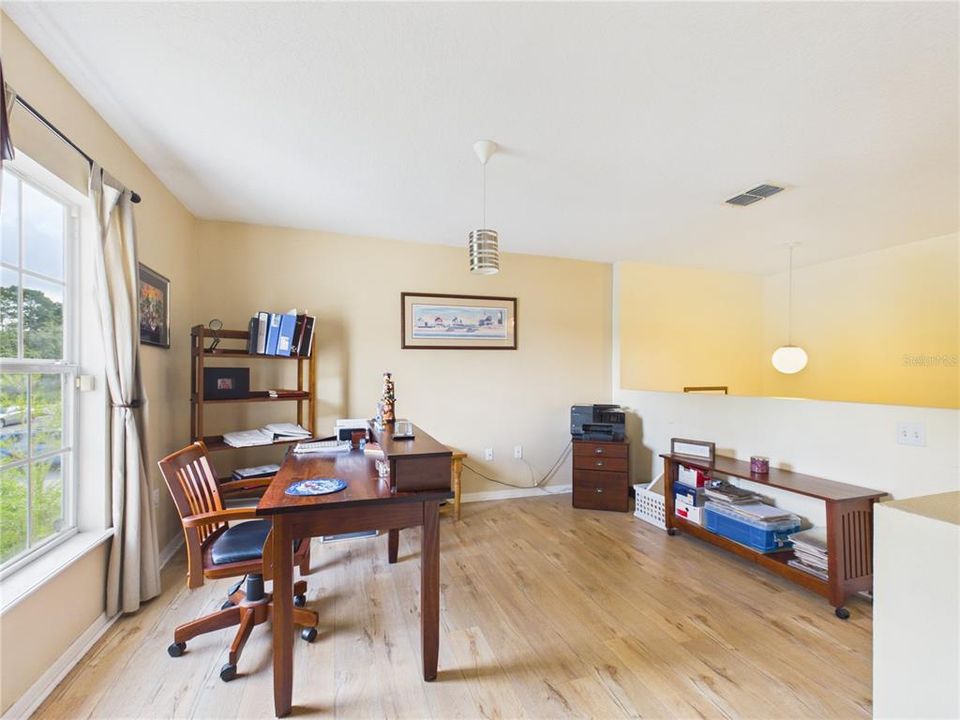 En Venta: $425,000 (4 camas, 2 baños, 2822 Pies cuadrados)