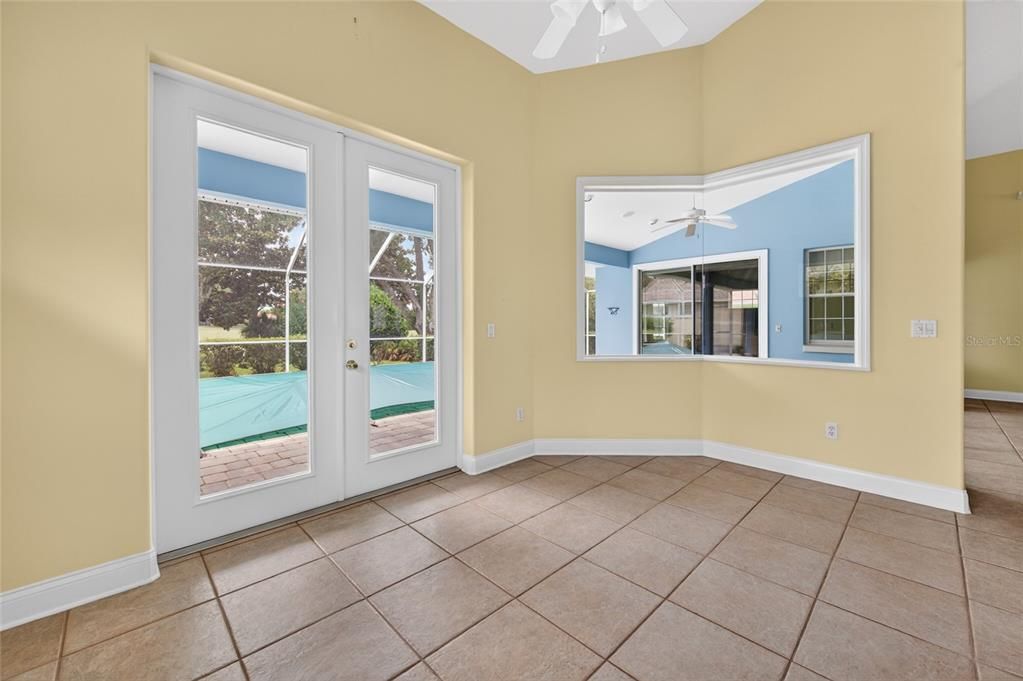 For Sale: $600,000 (3 beds, 2 baths, 1906 Square Feet)