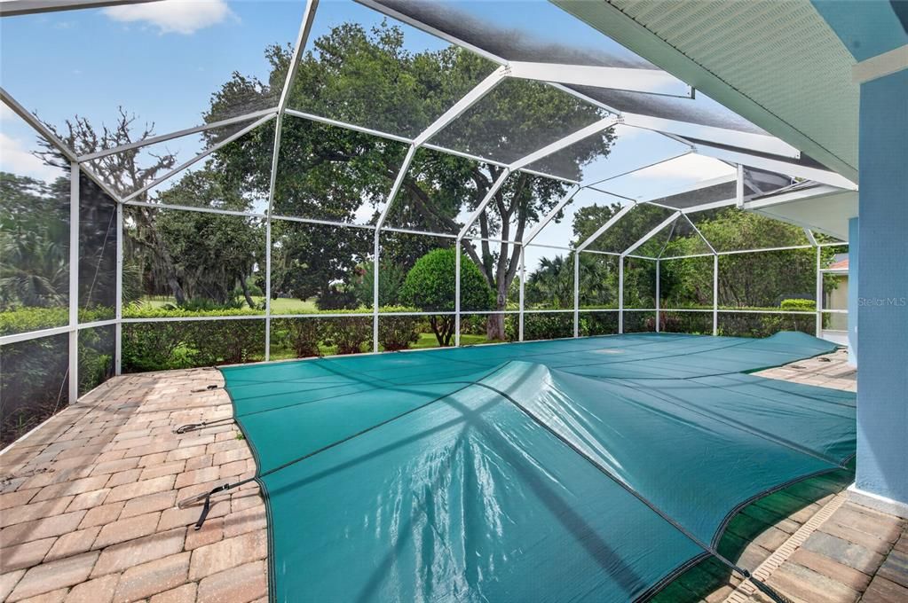 For Sale: $600,000 (3 beds, 2 baths, 1906 Square Feet)