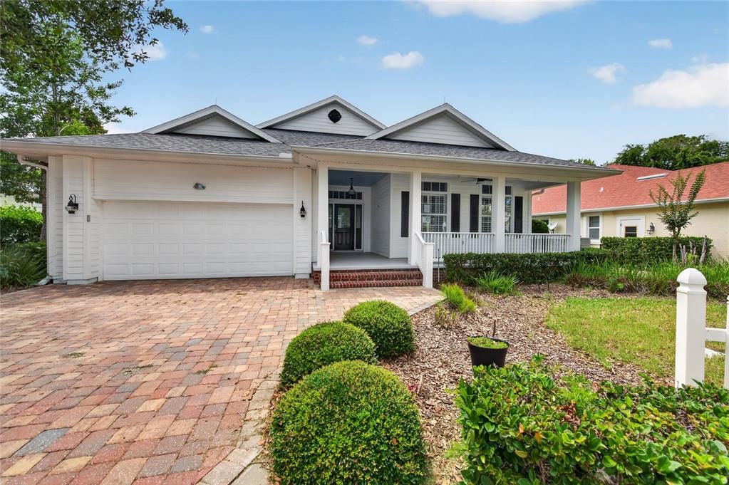 For Sale: $600,000 (3 beds, 2 baths, 1906 Square Feet)