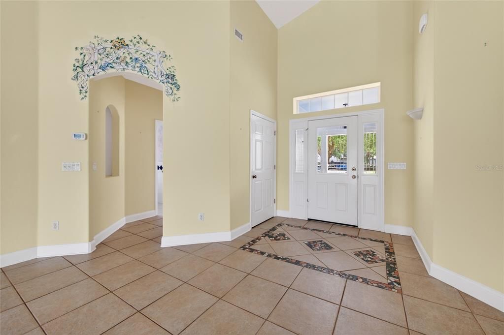 For Sale: $600,000 (3 beds, 2 baths, 1906 Square Feet)