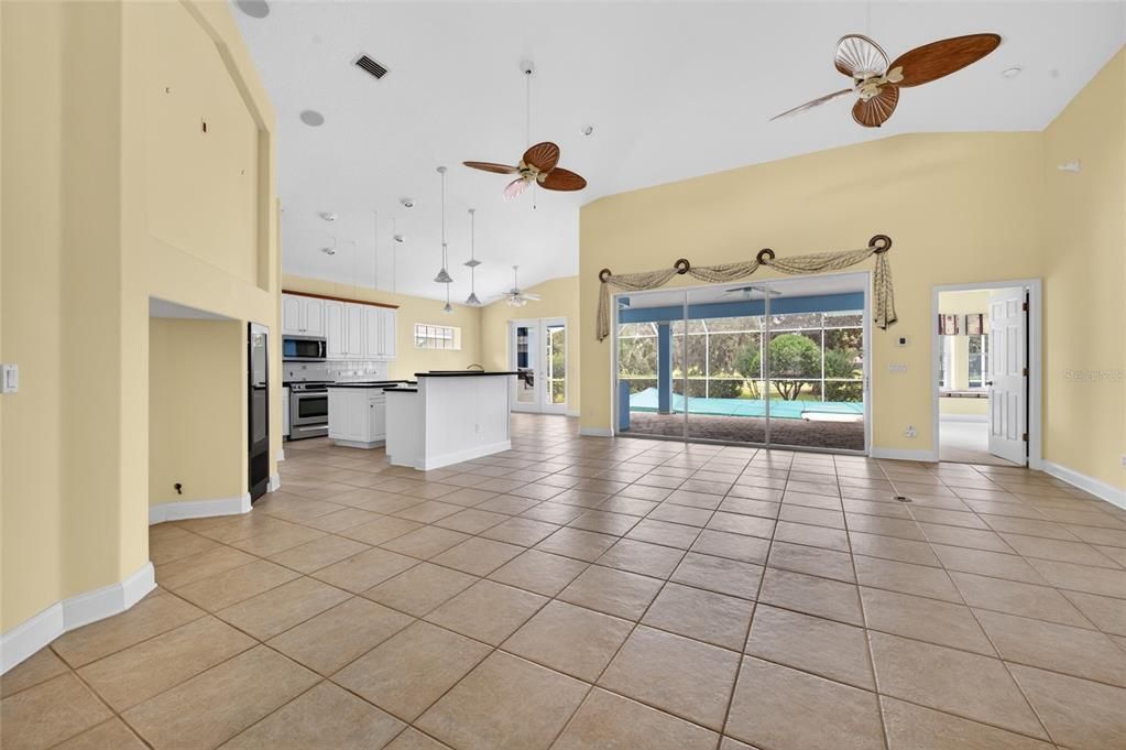 For Sale: $600,000 (3 beds, 2 baths, 1906 Square Feet)
