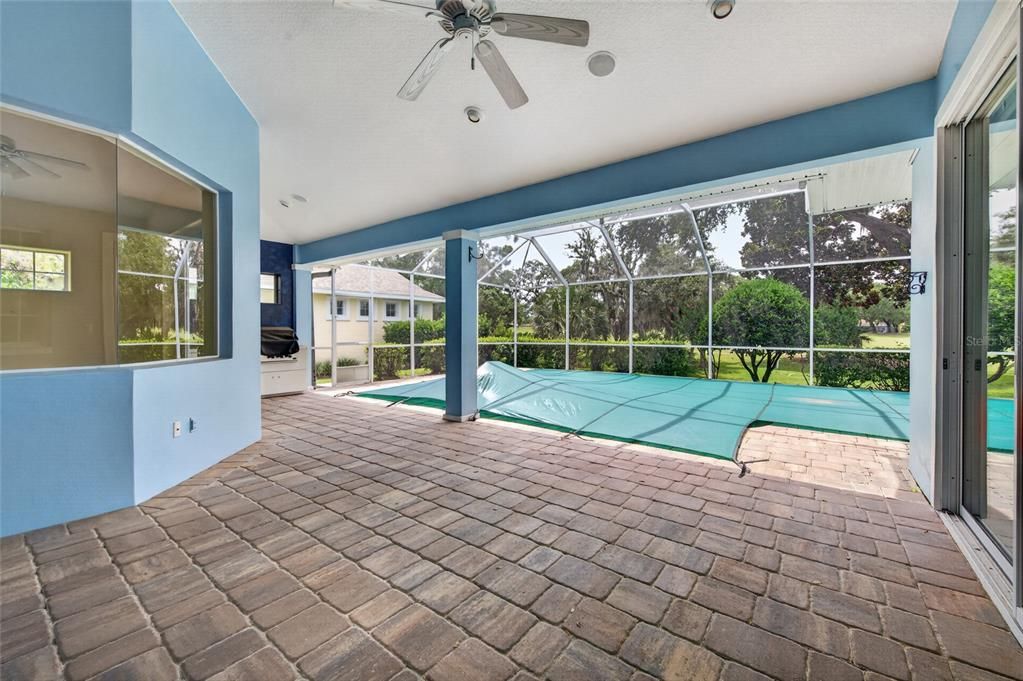 For Sale: $600,000 (3 beds, 2 baths, 1906 Square Feet)