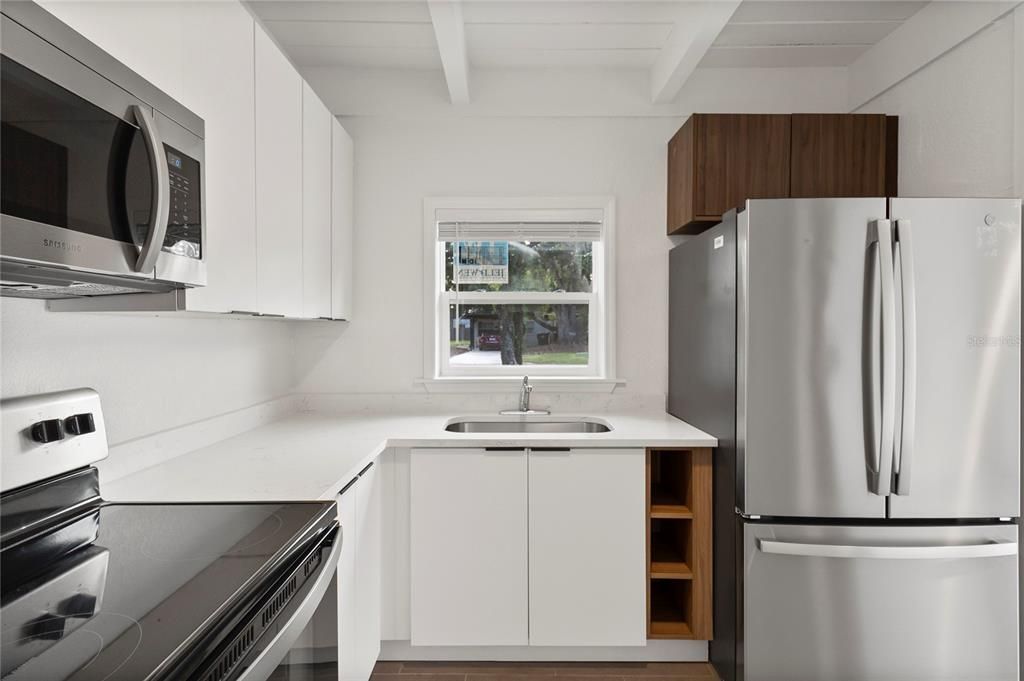 For Rent: $1,400 (2 beds, 1 baths, 500 Square Feet)