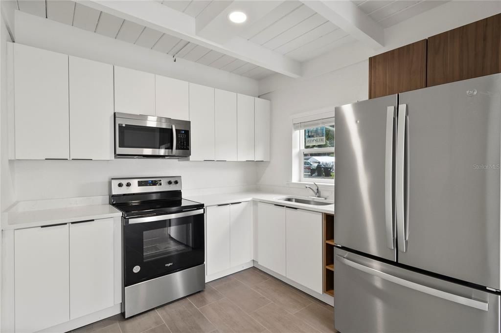 For Rent: $1,400 (2 beds, 1 baths, 500 Square Feet)