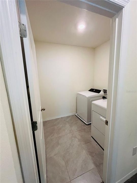 В аренду: $2,550 (5 спален, 3 ванн, 2447 Квадратных фут)